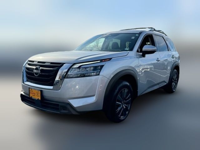 2022 Nissan Pathfinder SV