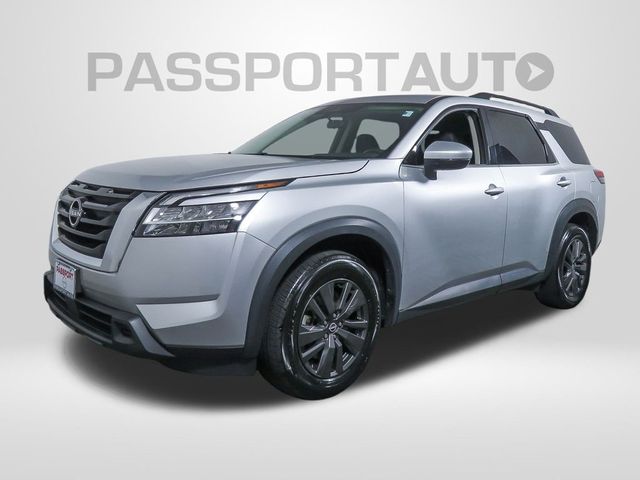 2022 Nissan Pathfinder SV