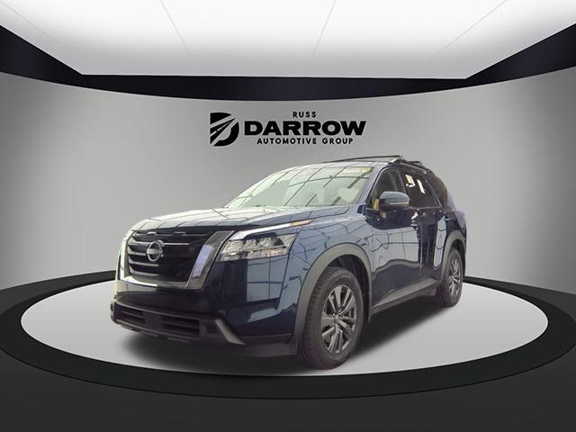 2022 Nissan Pathfinder SV