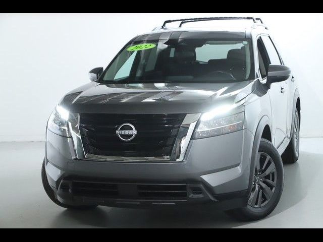 2022 Nissan Pathfinder SV