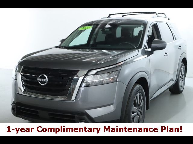 2022 Nissan Pathfinder SV