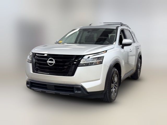 2022 Nissan Pathfinder SV