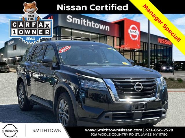 2022 Nissan Pathfinder SV