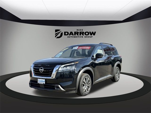 2022 Nissan Pathfinder SV