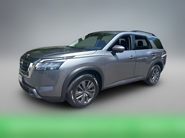 2022 Nissan Pathfinder SV