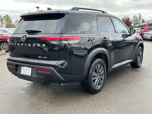 2022 Nissan Pathfinder SV