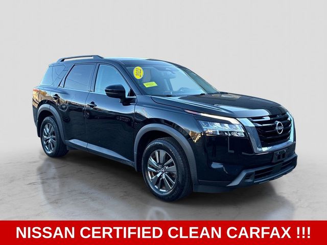 2022 Nissan Pathfinder SV