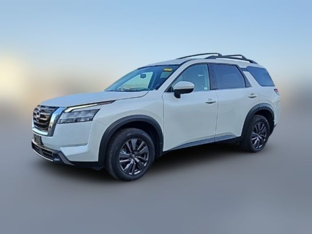 2022 Nissan Pathfinder SV