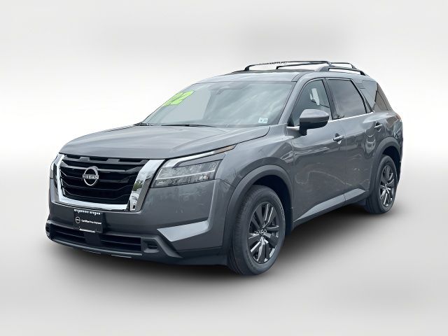 2022 Nissan Pathfinder SV