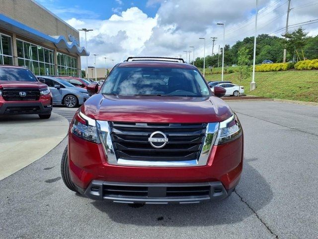 2022 Nissan Pathfinder SV
