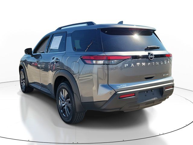 2022 Nissan Pathfinder SV