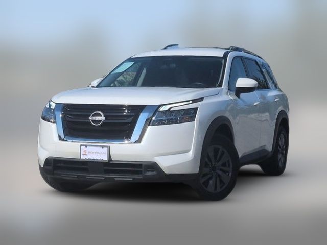 2022 Nissan Pathfinder SV