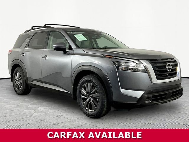 2022 Nissan Pathfinder SV