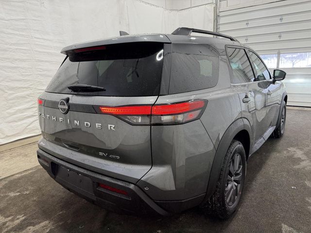 2022 Nissan Pathfinder SV