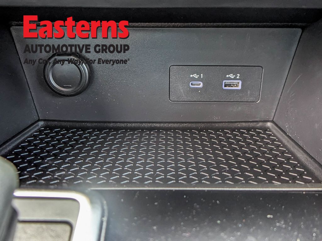 2022 Nissan Pathfinder SV - Photo 36