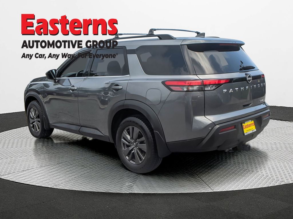 2022 Nissan Pathfinder SV - Photo 11