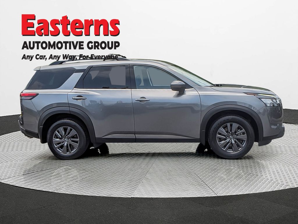 2022 Nissan Pathfinder SV - Photo 6