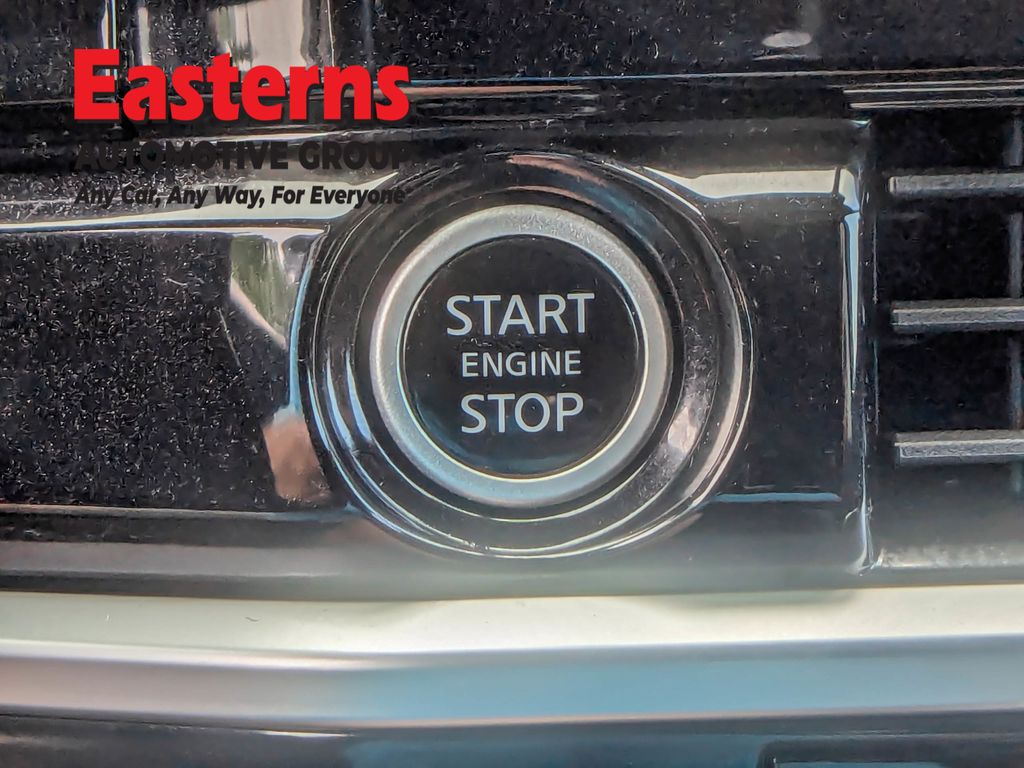 2022 Nissan Pathfinder SV - Photo 21
