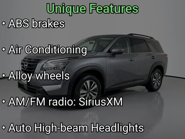 2022 Nissan Pathfinder SV