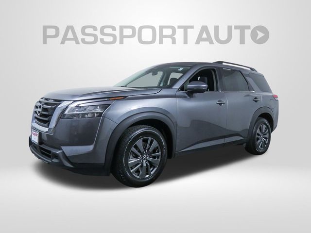 2022 Nissan Pathfinder SV