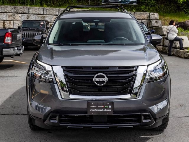 2022 Nissan Pathfinder SV