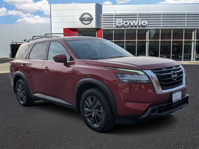 2022 Nissan Pathfinder SV