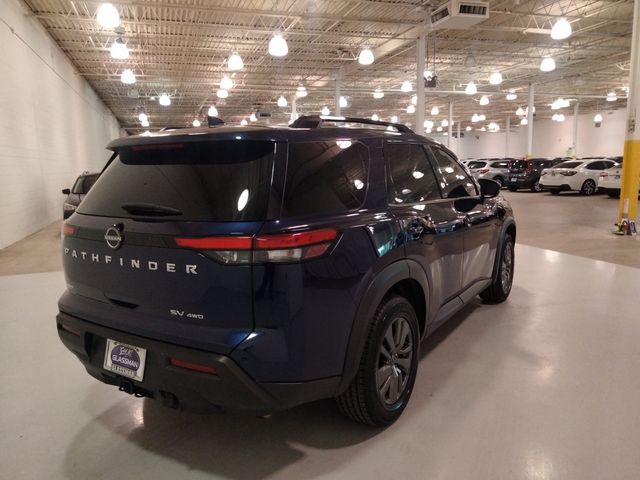 2022 Nissan Pathfinder SV