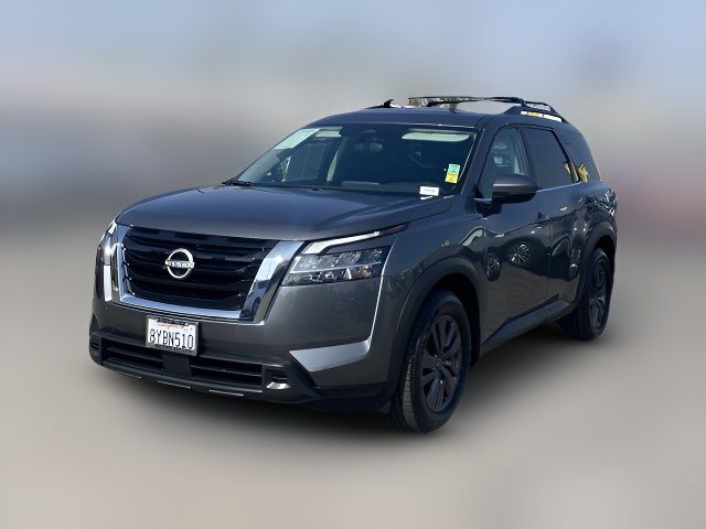 2022 Nissan Pathfinder SV