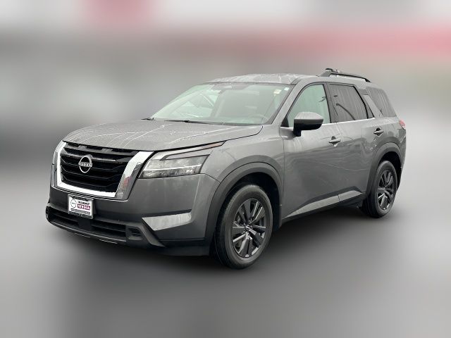 2022 Nissan Pathfinder SV