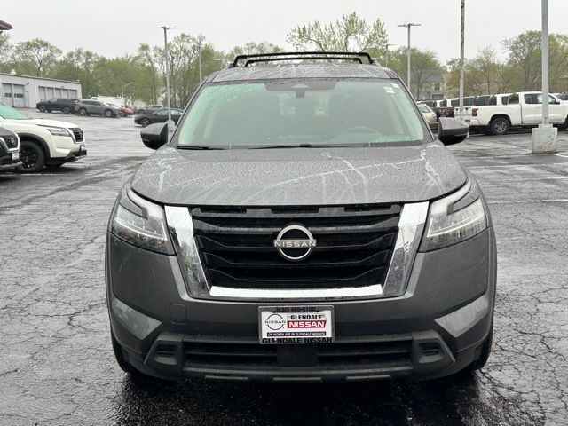 2022 Nissan Pathfinder SV