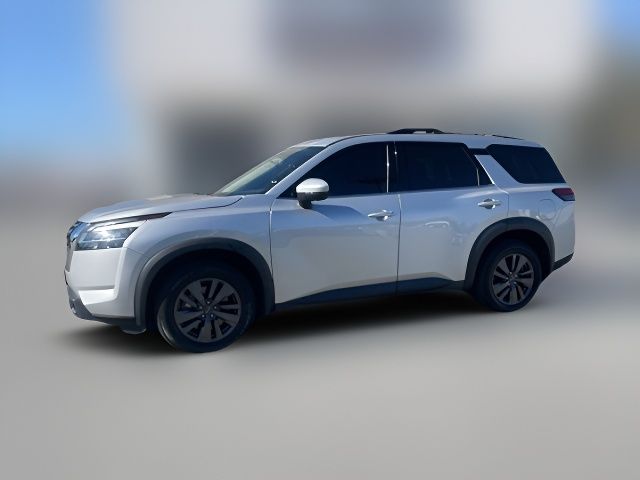 2022 Nissan Pathfinder SV