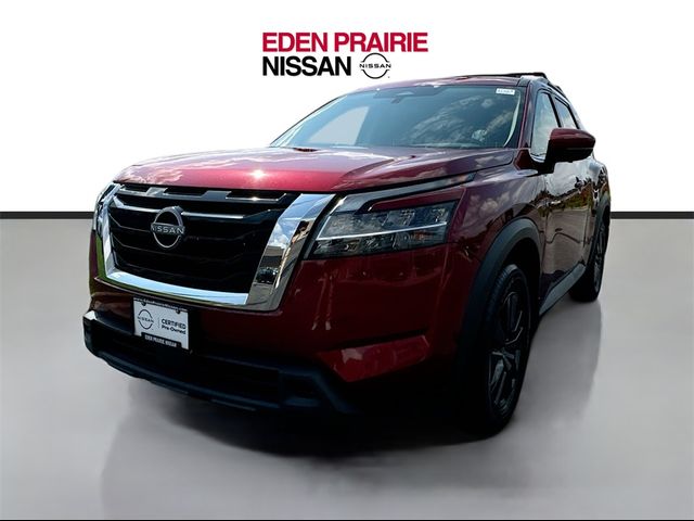 2022 Nissan Pathfinder SV