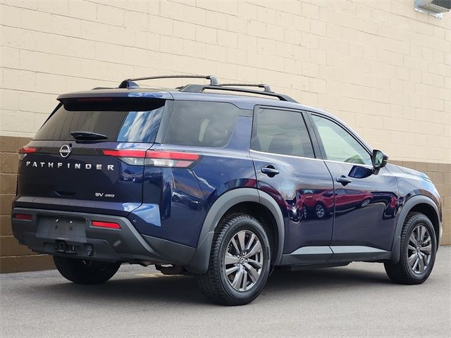 2022 Nissan Pathfinder SV