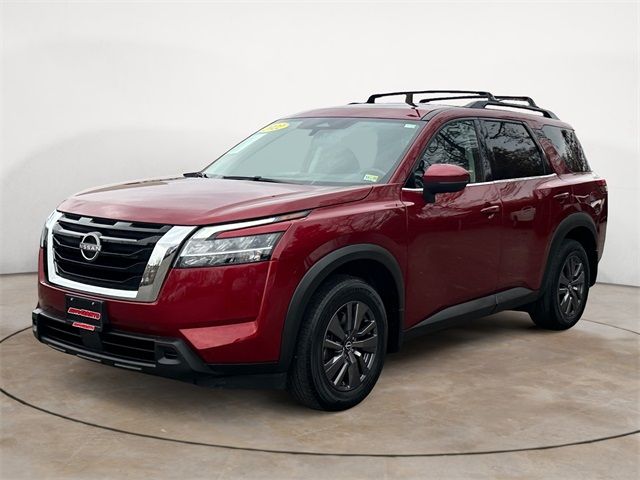 2022 Nissan Pathfinder SV