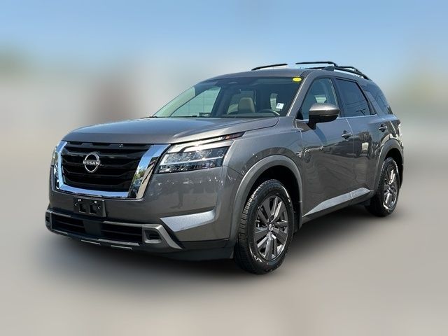 2022 Nissan Pathfinder SV