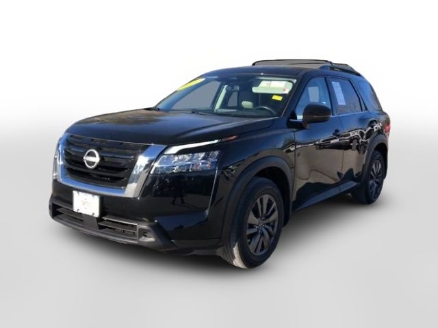 2022 Nissan Pathfinder SV