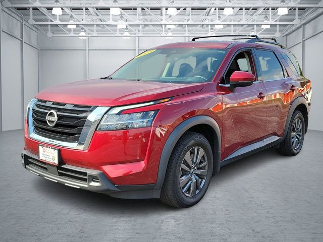 2022 Nissan Pathfinder SV