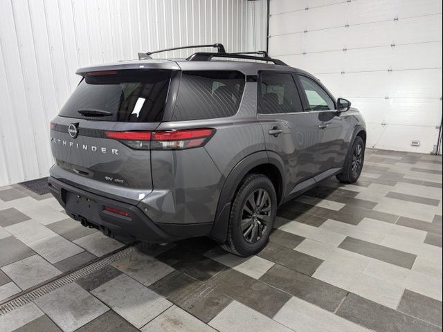 2022 Nissan Pathfinder SV