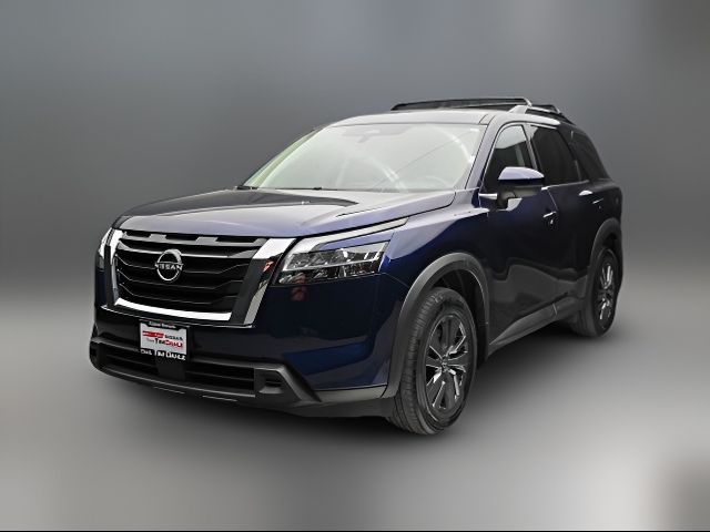 2022 Nissan Pathfinder SV