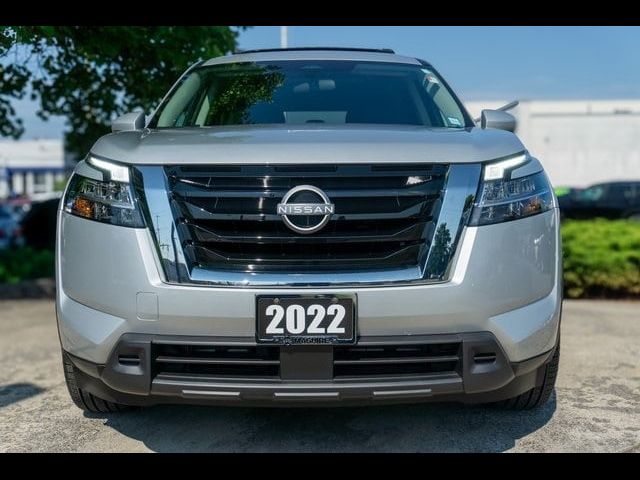 2022 Nissan Pathfinder SV