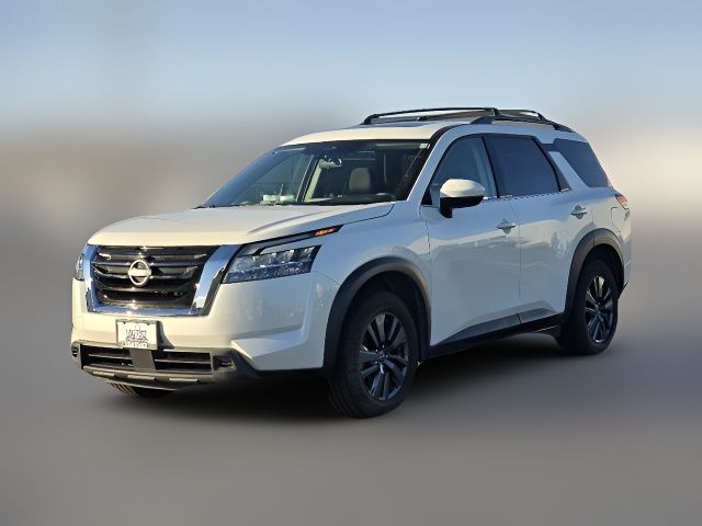 2022 Nissan Pathfinder SV