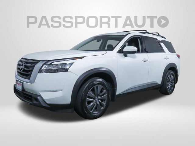 2022 Nissan Pathfinder SV
