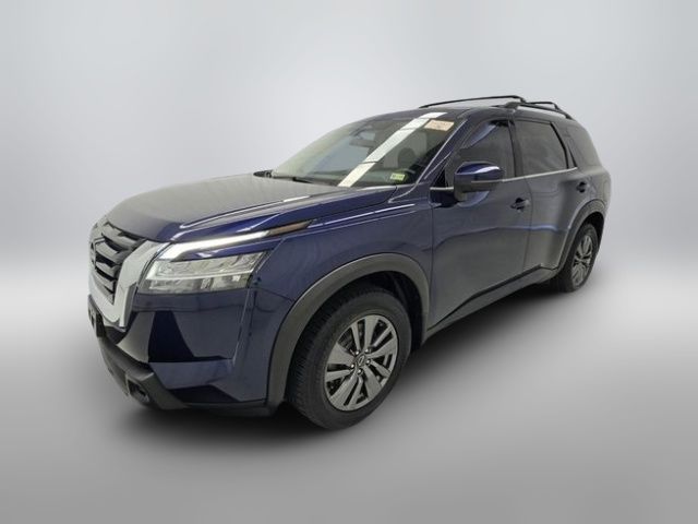 2022 Nissan Pathfinder SV