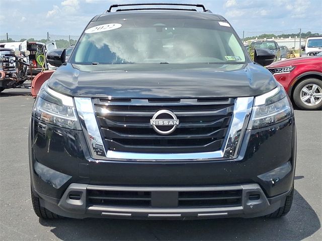 2022 Nissan Pathfinder SV