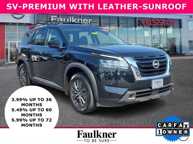 2022 Nissan Pathfinder SV