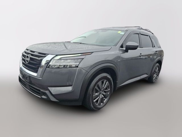 2022 Nissan Pathfinder SV
