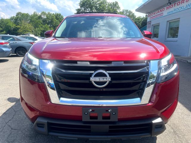 2022 Nissan Pathfinder SV