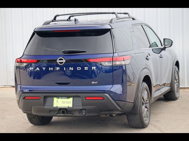 2022 Nissan Pathfinder SV