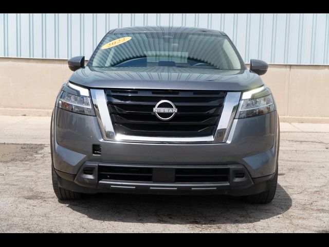 2022 Nissan Pathfinder S