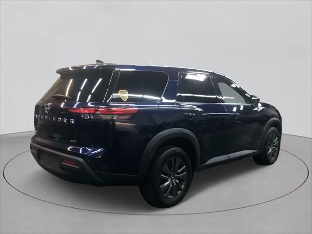 2022 Nissan Pathfinder S